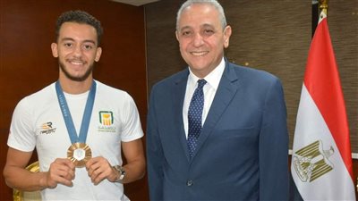محافظ الغربية يكرم محمد السيد بطل برونزية السلاح بأولمبياد باريس 
