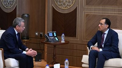 رئيس الوزراء يلتقى القائم بأعمال رئيس الجهاز المركزى للمحاسبات