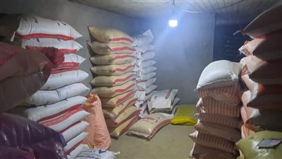 تفاصيل ضبط 20 طن مواد غذائية ونخالة خشنة مجهولة المصدر بشبين الكوم