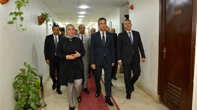 وزير التموين يوجه باستكمال تنفيذ المشروعات التجارية والمخازن الاستراتيجية 