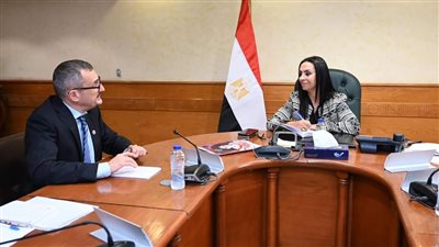 تفاصيل مناقشات وزيرة التضامن مع المدير القطري لإنقاذ الطفل 