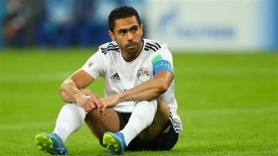 الأهلي يرفض طلب فتحى بالعودة واللاعب يتجه للإسماعيلي للاعتزال