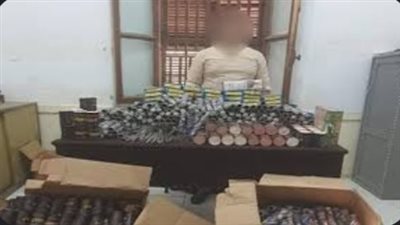 ضبط عامل لتصنيع وبيع الألعاب النارية بالفيوم