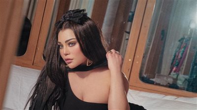 منظم الحفلات ياسر الحريري لـ هيفاء وهبي: رجعي الـ 10 آلاف دولار اللي عليكي