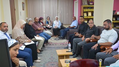 الصحة: توريد 12 حضانة و3 أجهزة تنفس صناعي بشكل فوري في صدر قنا