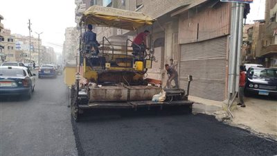 متابعة مكثفة من محافظ الغربية لأعمال الرصف بشارع النحاس بطنطا