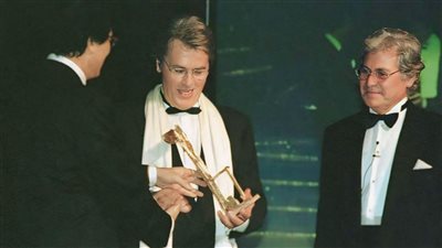 مهرجان القاهرة السينمائي ينعى النجم الأيقونة آلان ديلون