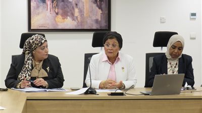 «الصحة»: نعمل على سد العجز في تخصصات النساء والتوليد بوحدات الرعاية الأساسية