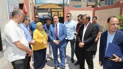 للتأكد من جاهزيتها للعام الدراسي.. محافظ المنوفية يتفقد عددا من المدارس بشبين الكوم