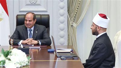 الرئيس السيسي يعقد اجتماعًا مع رئيس الوزراء ووزير الأوقاف (تفاصيل)