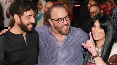 خاص.. محمد حمزة يفاجئ حورية فرغلي وميدو فايد بفيلم جديد