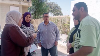 وكيل تعليم القاهرة تبحث آلية الخطة الموضوعة لحل مشكلة الكثافة بالمدارس بإدارتى 