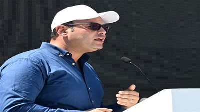 وزير الإسكان: بدء تنفيذ خطوط المياه والصرف الرئيسية بالقادسية في العبور الجديدة 