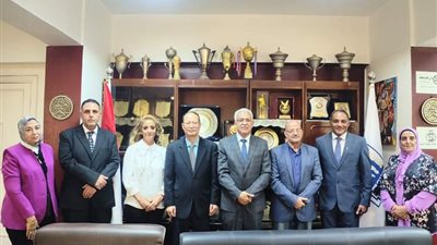 تفاصيل لقاء تعليم القاهرة بمستشار الشئون التعليمية والعلمية بالسفارة الصينية(صور) 