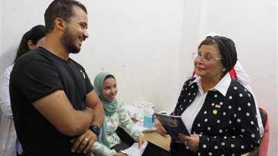 نائب وزير الصحة تتفقد وحدة صحة شرق النيل ببني سويف