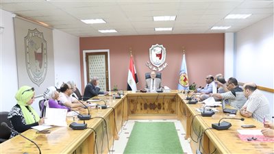 أبرزها توعية الطلاب بمبادرة «بداية» أثناء المحاضرات.. خطة استعداد جامعة سوهاج للدراسة