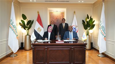 توقيع بروتوكولي تعاون مشترك بين البنك الأهلي وجمعيته الخيرية ووزارة الصحة والسكان