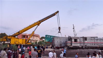 4 حالات وفاة ومصابين في حادث قطار مزلقان برج العرب