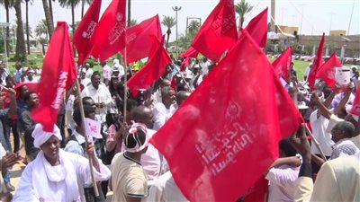 الحزب الشيوعي السوداني ينفي انتماء منسق المقاومة الشعبية المسلحة بالخرطوم لصفوفه