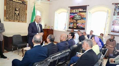 وزير التعليم يستمع لآراء المعلمين حول نصاب الحصص وسد العجز بأعداد المعلمين بالشرقية