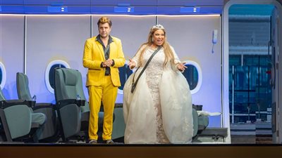 شيكو وهشام ماجد يتألقان في جدة بمسرحية 