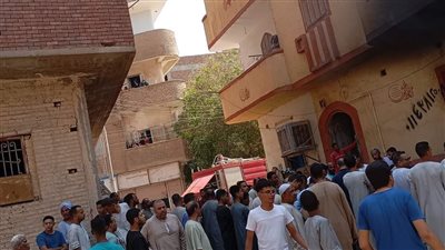 حريق هائل يلتهم مغسلة سيارات ويصيب شخصًا جنوب الأقصر 