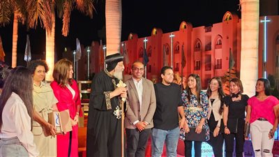 بحضور البابا تواضروس الثاني.. تكريم صناع فيلم 