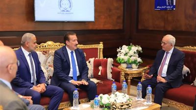 جامعة الريادة للعلوم والتكنولوجيا تخصص 5 منح كاملة لأبناء محافظة المنوفية 