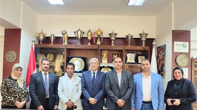 مدير تعليم القاهرة.. مكتبى مفتوح لاستقبال كل الآراء والمقترحات التى تخدم العملية التعليمية 