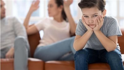 كيف تؤثر مشاكل الإدمان على الأطفال في المنزل؟