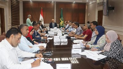 نظام جديد لتنظيم انتظار المراكبات في شوارع القليوبية.. صور