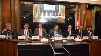 الحكومة والنواب يرفضون مقترح جواز استرسال المتهم أو دفاعه في المرافعات