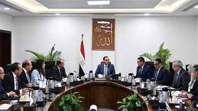 توجيه عاجل من رئيس الوزراء بشأن صرف تعويضات المتضررين من المحاور المرورية