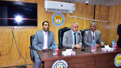 محافظ الأقصر يجرى أولى زياراته التفقدية لمباني المديريات الحكومية 