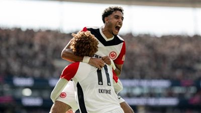 مرموش يقود فرانكفورت للفوز على هوفنهايم بثلاثية في الدوري الألماني