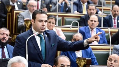  سؤال برلماني لوزير الاتصالات بشأن منصات المراهنات الإلكترونية