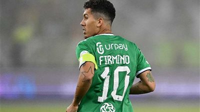 أهلى جدة يحسم موقفه من رحيل فيرمينو للتعاون