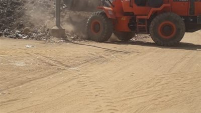 رفع 2300 طن مخلفات وأتربة خلال حملات النظافة في الأقصر 