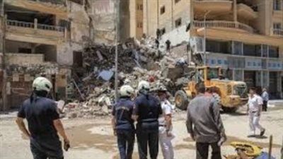  انهيارا جزئيا داخل عقار مما أسفر عن إصابة شخصين بحدائق القبة