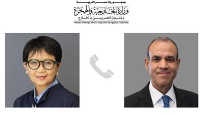 وزير الخارجية والهجرة يُجري اتصالًا هاتفيًا مع نظيرته الإندونيسية