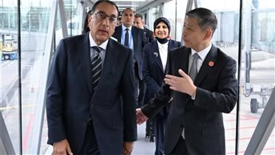 «مدبولي» يصل بكين للمشاركة في قمة منتدى التعاون «الصيني- الأفريقي»