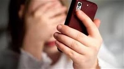 هددها بنشر صورها.. حكم حاسم للمتهم بابتزاز ممرضة وتهديدها في القليوبية