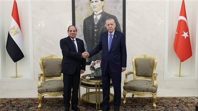 مصر وتركيا توقعان عقد تخصيص قطعة أرض لتطوير منطقة صناعية بـ6 أكتوبر