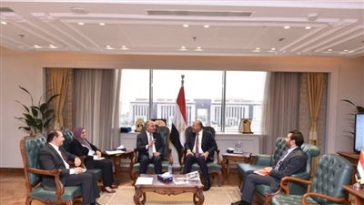 وزير العمل يبحث مع سفير الأردن تصويب أوضاع العمالة المصرية في عمان