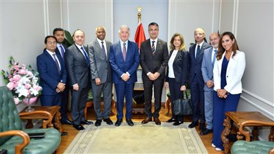 وزير التموين يلتقي رئيس المؤسسة الدولية الإسلامية لتمويل التجارة لبحث التعاون المشترك