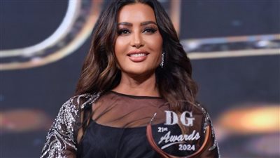 لطيفة تحصد جائزة ديرجيست للعام الثاني عن ألبومها 