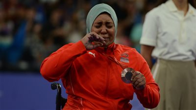صفاء حسن تتوج ببرونزية دورة الألعاب الباراليمبية بباريس