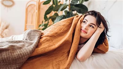 هل النوم لساعات طويلة في الإجازة مفيد للصحة؟