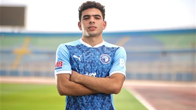 بيراميدز يعلن التعاقد مع طارق علاء