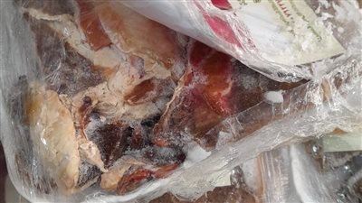 مصادرة 20 كيلو لحوم مجمدة غير صالحة للاستهلاك بالأقصر 